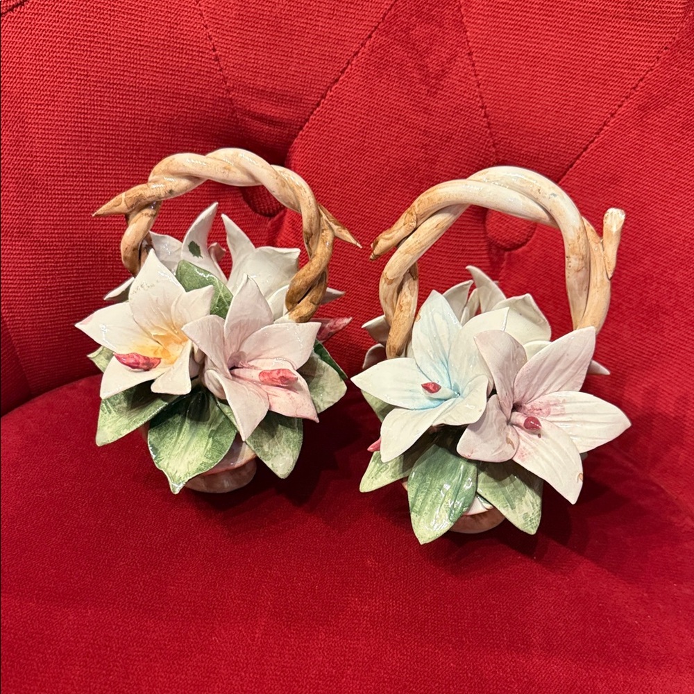 Vtg set of 2Capodimonte Italy Porcelain PinkYellowBlue flowers in basket  6*5”